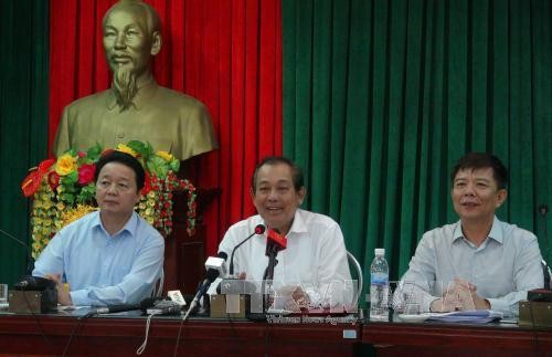 Truong Hoa Binh dialogue avec les pêcheurs de la politique d’indemnité